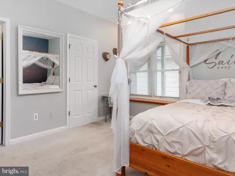 Bedroom - 504 Fairmount Dr, Edgewater, MD 21037 photo 3 of 6