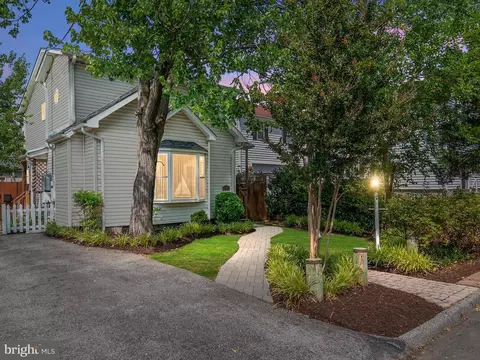 Exterior - 504 Fairmount Dr, Edgewater, MD 21037 photo 12 of 12
