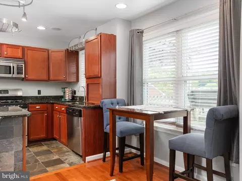 Kitchen - 504 Fairmount Dr, Edgewater, MD 21037 photo 4 of 5