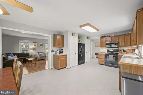 Entry Way - 5805 Flood Ave, Deale, MD 20751 photo 1 of 2