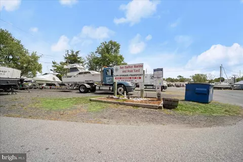 Exterior - 5805 Flood Ave, Deale, MD 20751 photo 22 of 30