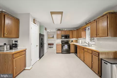 Kitchen - 5805 Flood Ave, Deale, MD 20751 photo 2 of 2