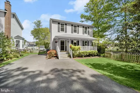 5805 Flood Ave, Deale, MD 20751