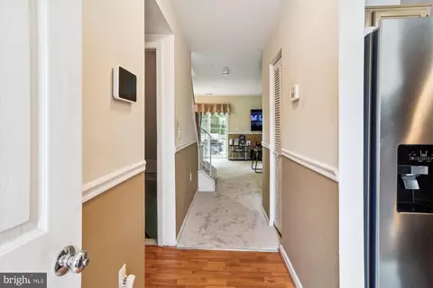 Entry Way - 1003 Murdoch Ct, Crofton, MD 21114 photo 2 of 7