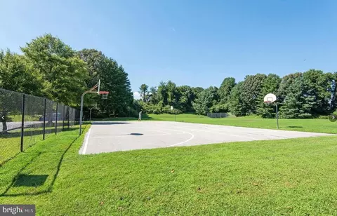 Exterior - 1003 Murdoch Ct, Crofton, MD 21114 photo 6 of 16