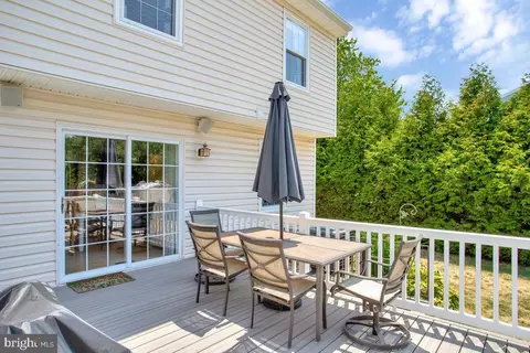 Exterior - 968 Redgate Ct, Pasadena, MD 21122 photo 2 of 6