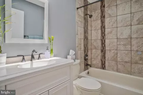 Bath - 968 Redgate Ct, Pasadena, MD 21122 photo 3 of 5