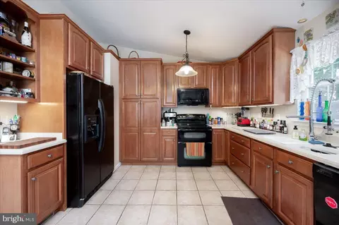 773 207th St, Pasadena, MD 21122 photo 9