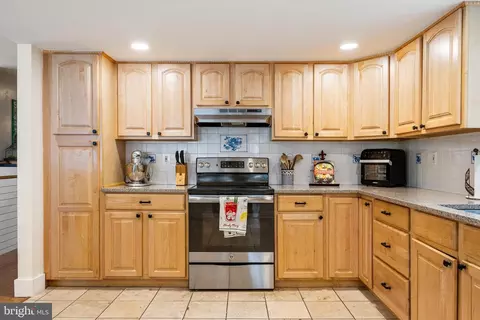 Kitchen - 1635 Ridout Rd, Annapolis, MD 21409 photo 1 of 4