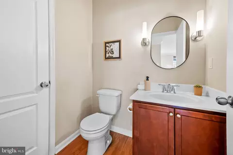 Bath - 7913 Charles Ct, Pasadena, MD 21122 photo 1 of 3
