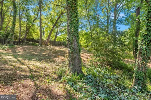 Exterior - 6 2nd St, Annapolis, MD 21401 photo 7 of 11