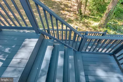 Exterior - 6 2nd St, Annapolis, MD 21401 photo 4 of 11