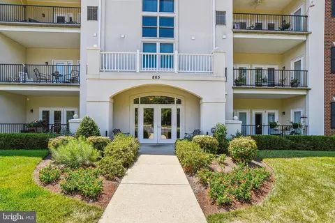 805 Coxswain Way #102, Annapolis, MD 21401