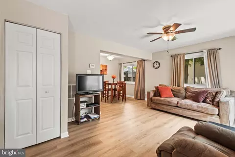 1912 Topango Pl #B, Crofton, MD 21114 photo 4
