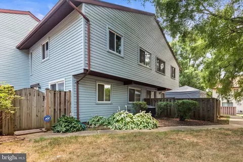 1912 Topango Pl #B, Crofton, MD 21114 photo 30