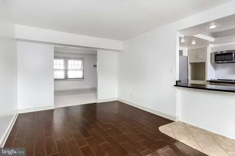 Living - 1713 Gaffney Ct, Crofton, MD 21114 photo 7 of 8