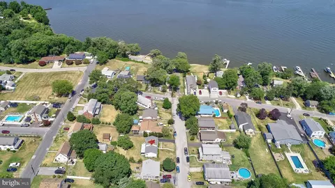 8434 Bay Dr, Pasadena, MD 21122 photo 48