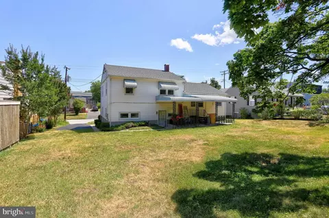 8434 Bay Dr, Pasadena, MD 21122 photo 33