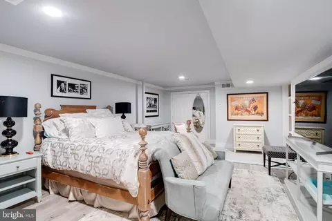 Bedroom - 3300 Hidden River View Rd, Annapolis, MD 21403 photo 14 of 17