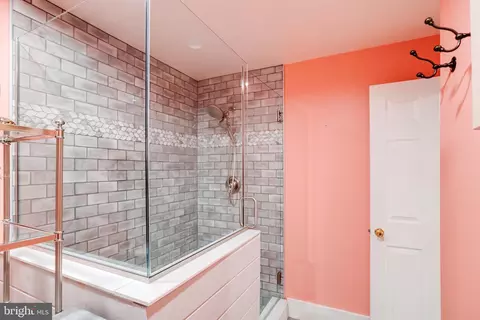 Bath - 3300 Hidden River View Rd, Annapolis, MD 21403 photo 7 of 8