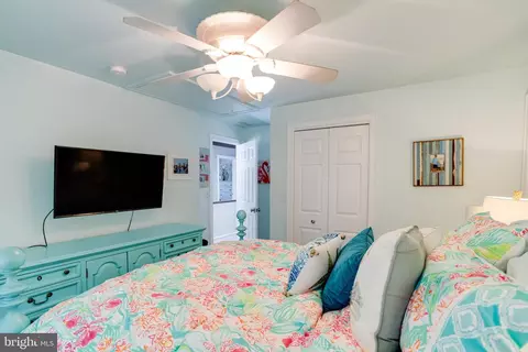 Bedroom - 3300 Hidden River View Rd, Annapolis, MD 21403 photo 9 of 17