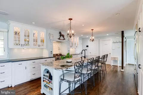 Kitchen - 3300 Hidden River View Rd, Annapolis, MD 21403 photo 8 of 9