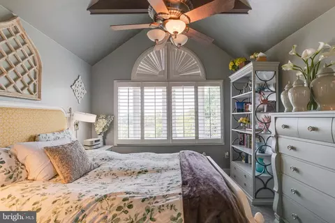 Bedroom - 3300 Hidden River View Rd, Annapolis, MD 21403 photo 11 of 17