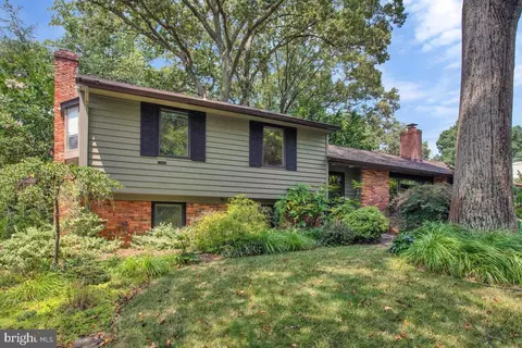 22 Romar Dr, Annapolis, MD 21403