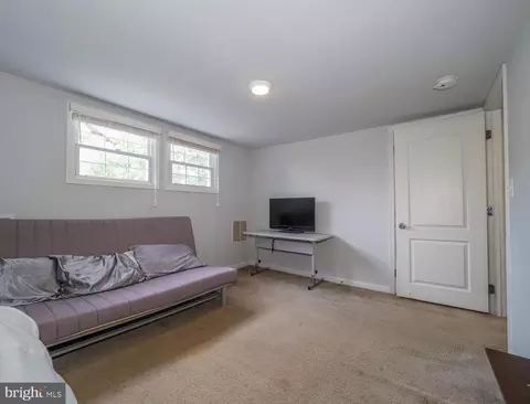 271 Carroll Rd, Pasadena, MD 21122 photo 22