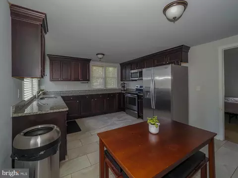 271 Carroll Rd, Pasadena, MD 21122 photo 24