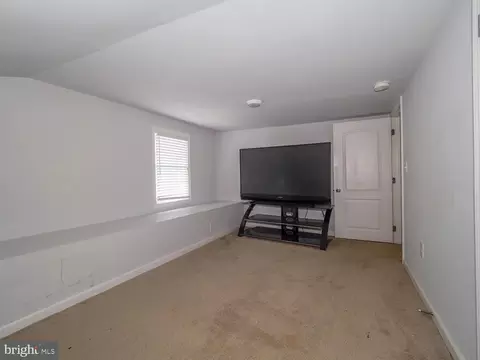 271 Carroll Rd, Pasadena, MD 21122 photo 38