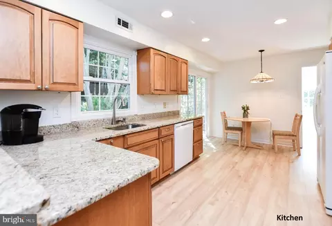1716 Tipton Dr, Crofton, MD 21114 photo 12