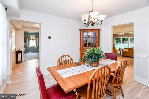 1716 Tipton Dr, Crofton, MD 21114 photo 15