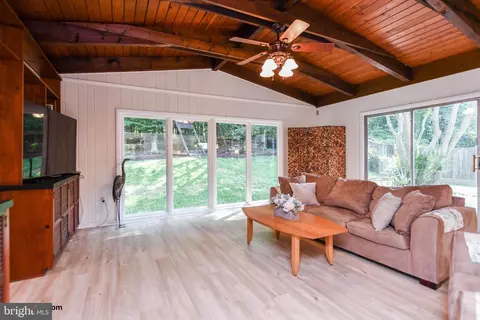 1716 Tipton Dr, Crofton, MD 21114 photo 8