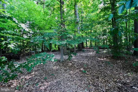 1716 Tipton Dr, Crofton, MD 21114 photo 7