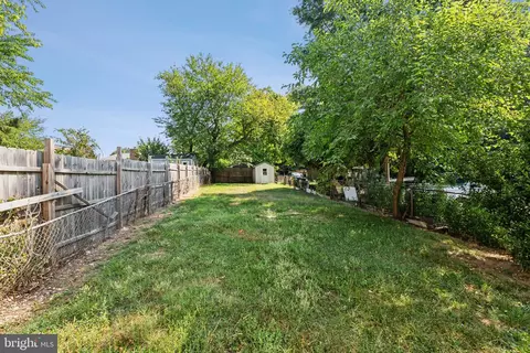 Exterior - 1112 Forest Dr, Annapolis, MD 21403 photo 4 of 5