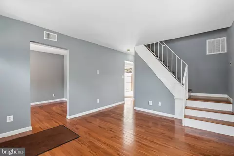 Living - 1112 Forest Dr, Annapolis, MD 21403 photo 1 of 1