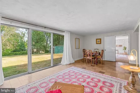 Living - 109 Boyd Dr, Annapolis, MD 21403 photo 5 of 5