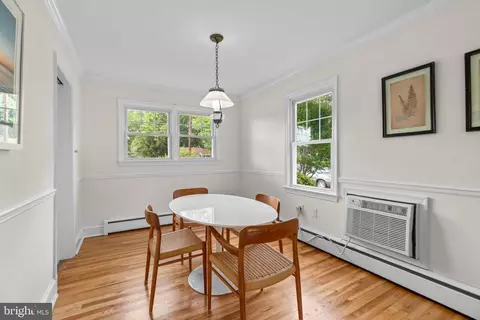 Dining - 109 Boyd Dr, Annapolis, MD 21403 photo 1 of 3
