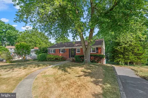 109 Boyd Dr, Annapolis, MD 21403
