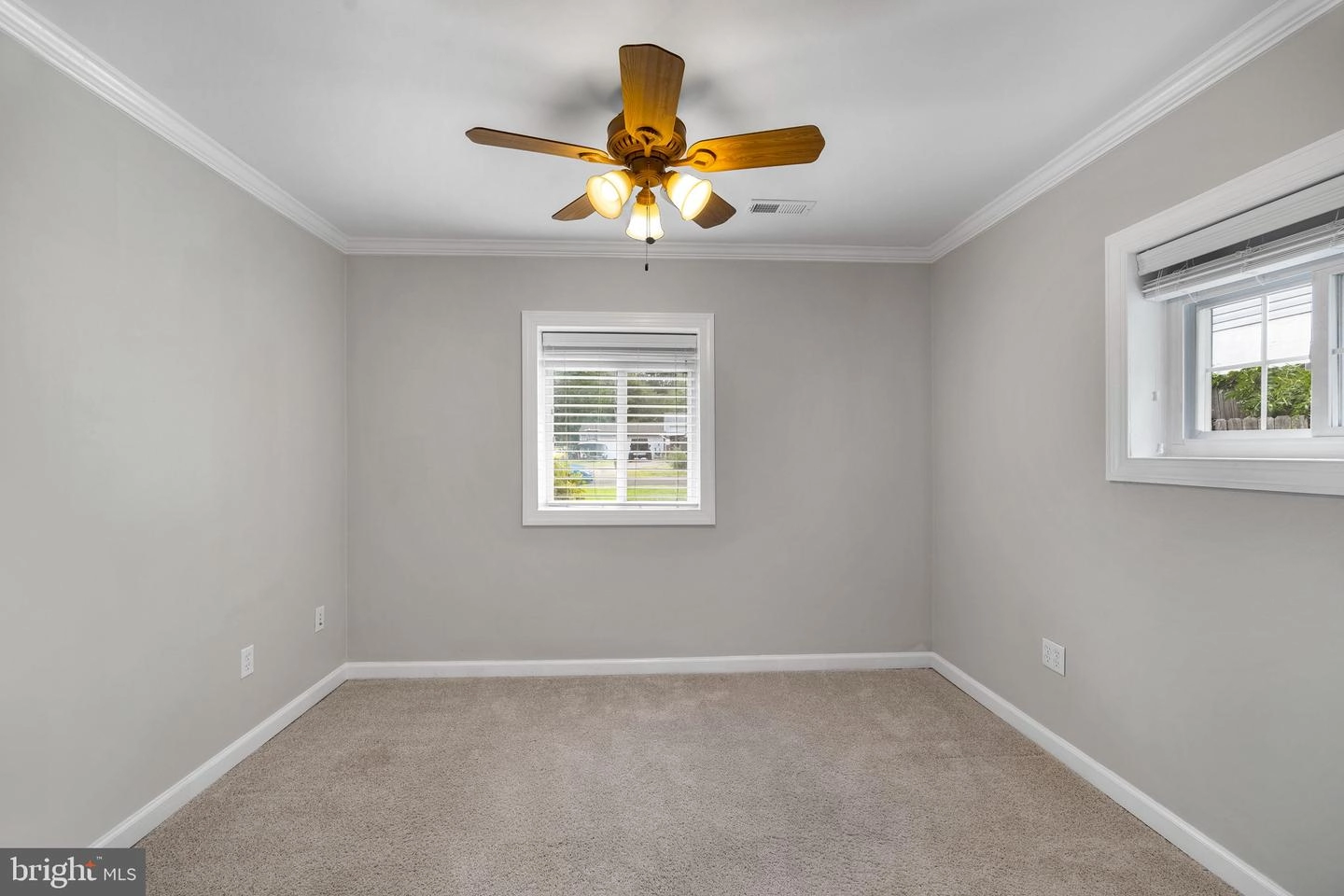 269 9th St, Pasadena, MD 21122 photo 13