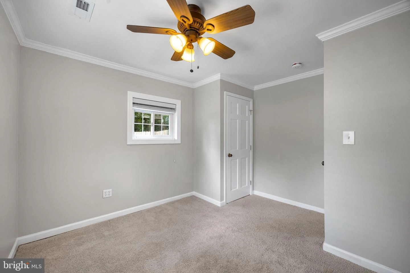269 9th St, Pasadena, MD 21122 photo 14