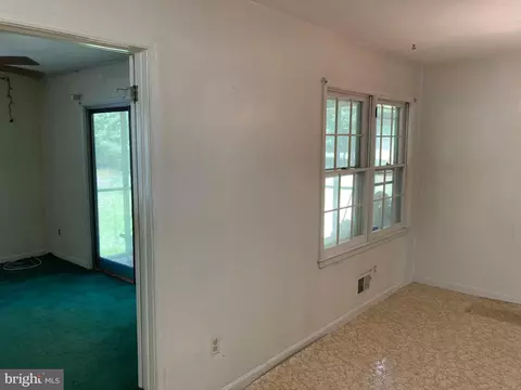 1500 Marco Dr, Pasadena, MD 21122 photo 8
