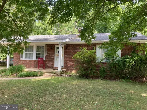 1500 Marco Dr, Pasadena, MD 21122 photo 2