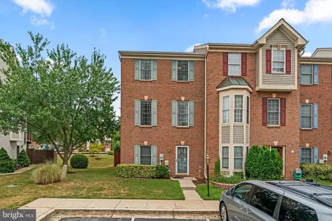12 Millhaven Ct, Edgewater, MD 21037