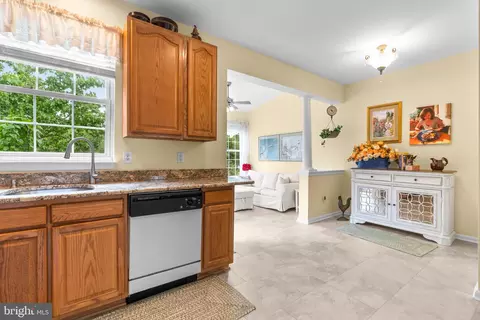 12 Millhaven Ct, Edgewater, MD 21037 photo 11