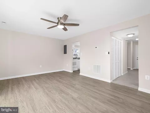 Living - 8537 Neptune Dr, Pasadena, MD 21122 photo 2 of 3