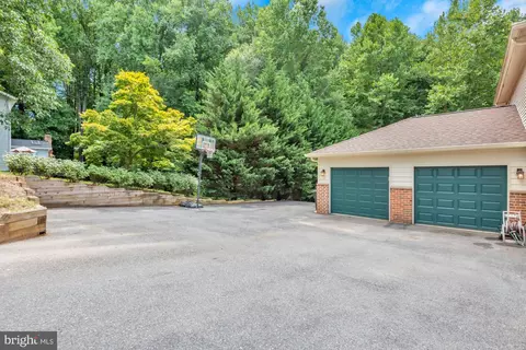 Exterior - 319 Greenridge Dr, Dunkirk, MD 20754 photo 5 of 19