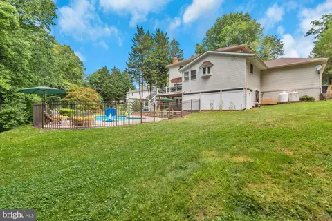 Exterior - 319 Greenridge Dr, Dunkirk, MD 20754 photo 17 of 19