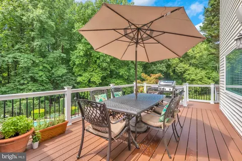 Exterior - 319 Greenridge Dr, Dunkirk, MD 20754 photo 9 of 19